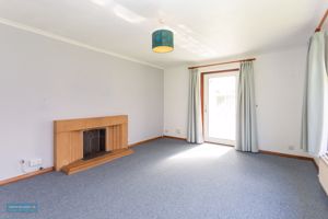 Sitting Room- click for photo gallery